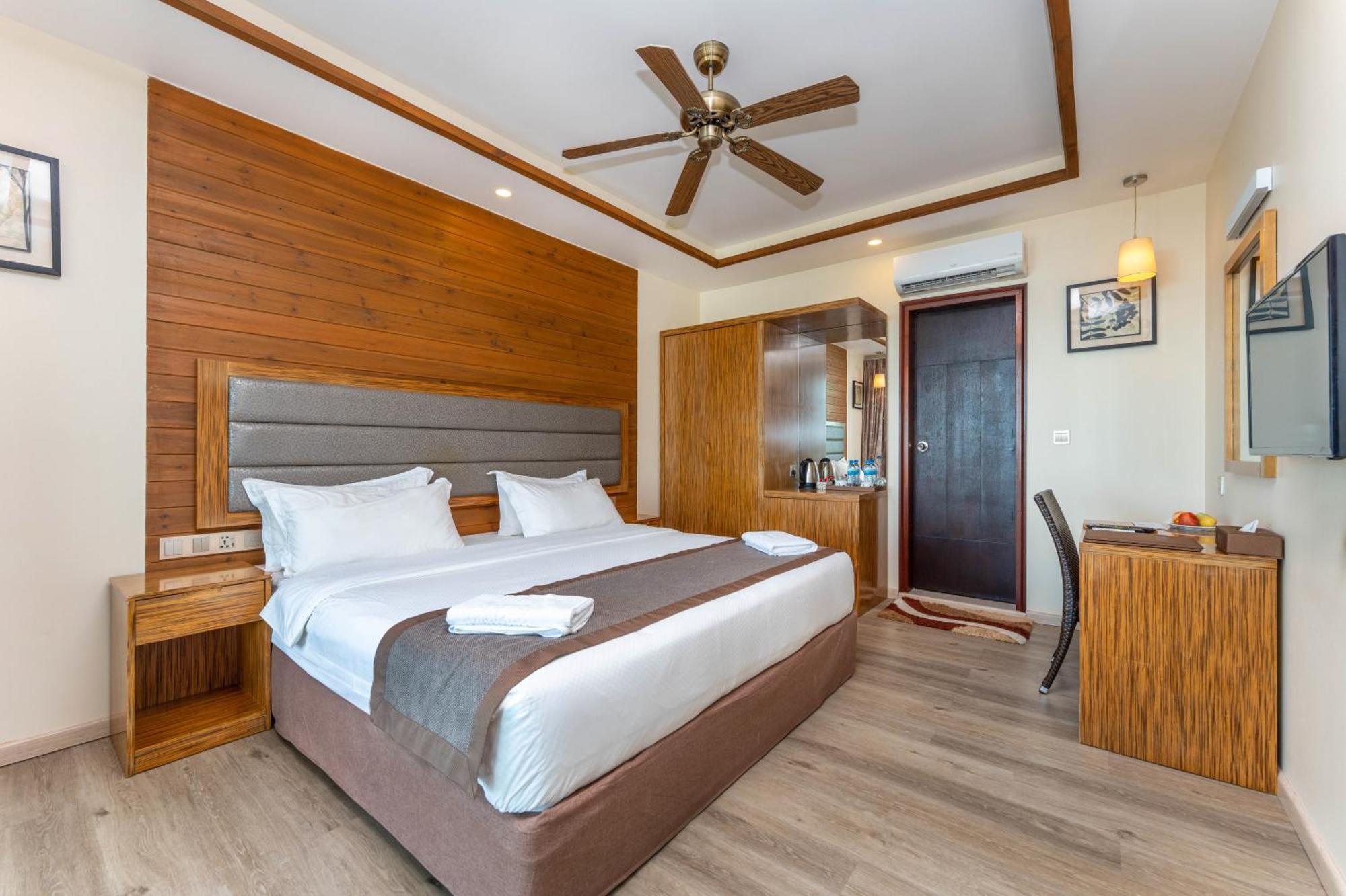 Pearl Sands Of Maldives 4* Huraa